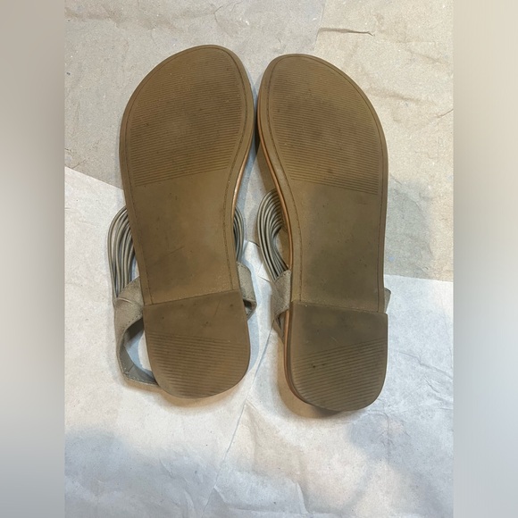 Torrid Grey Elastic T Strap Slingback Faux Suede Stretchy Bling Sandals Sz 10WW - Picture 5 of 14